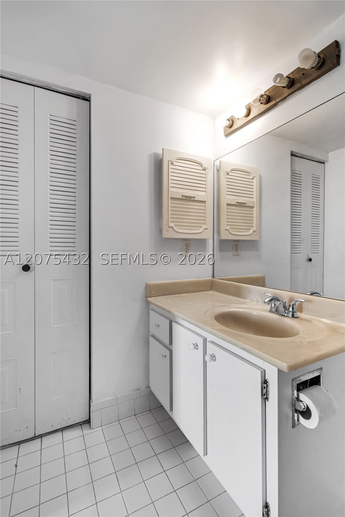 Real estate property located at 300 134th Way #413E, Broward, New Hampton At Century Vi, Pembroke Pines, FL