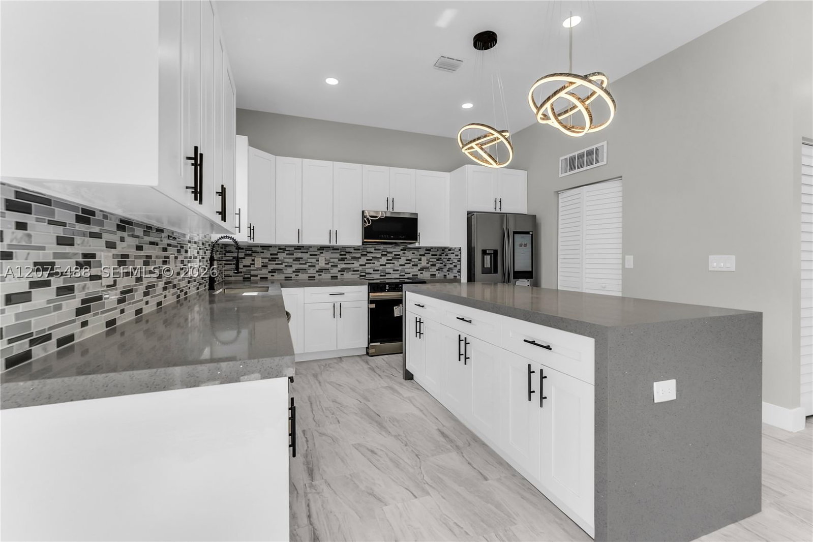 Real estate property located at 512 23rd Ave, Broward, River Gardens, Fort Lauderdale, FL