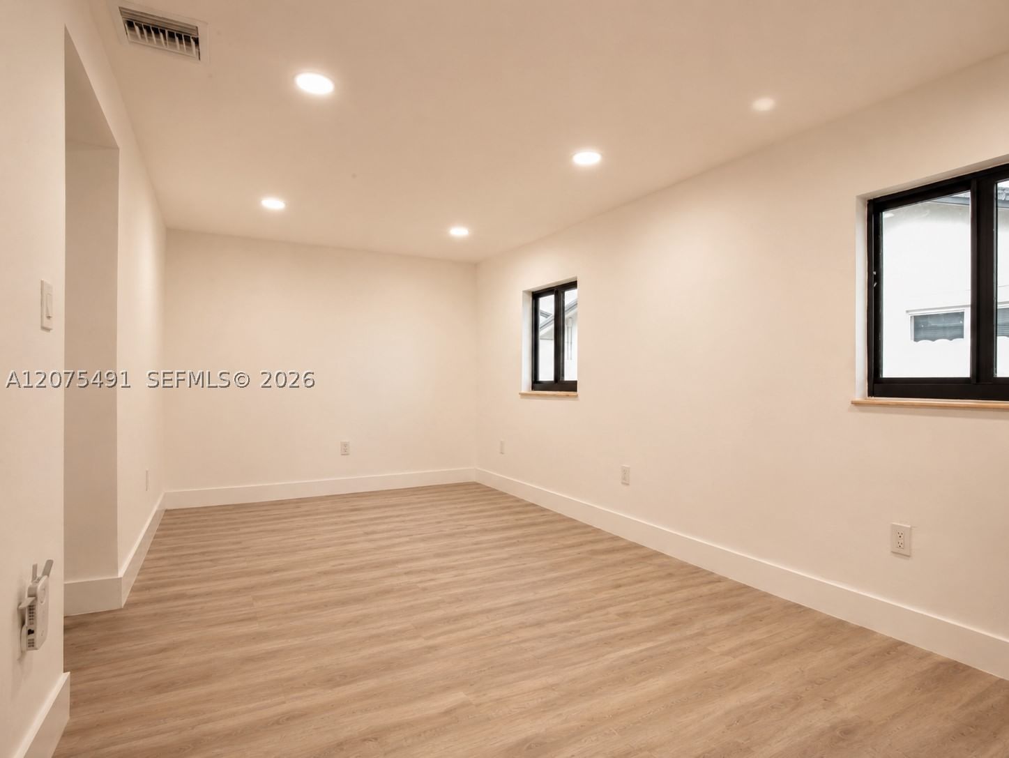 Real estate property located at 4212 98th Ave, Miami-dade, Fairlawn Ests 1st Addn, Miami, FL