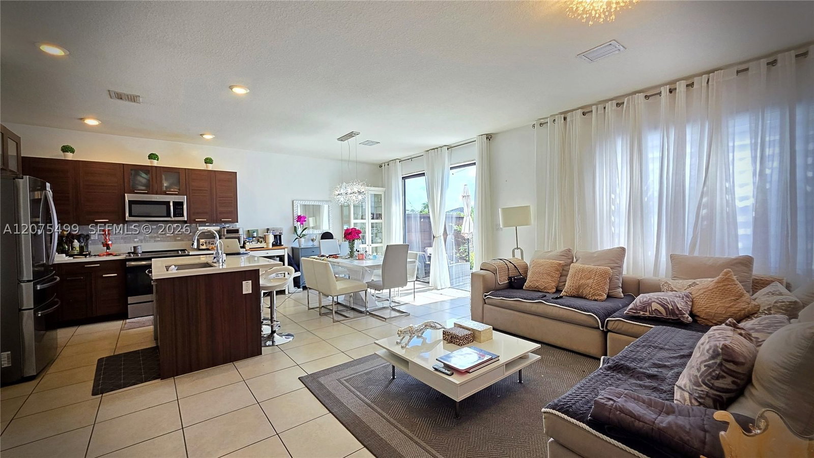 Real estate property located at 16017 91st Ct, Miami-dade, Dunnwoody Lake, Miami Lakes, FL