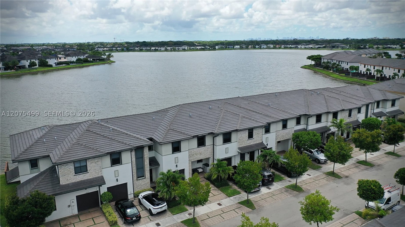 Real estate property located at 16017 91st Ct, Miami-dade, Dunnwoody Lake, Miami Lakes, FL