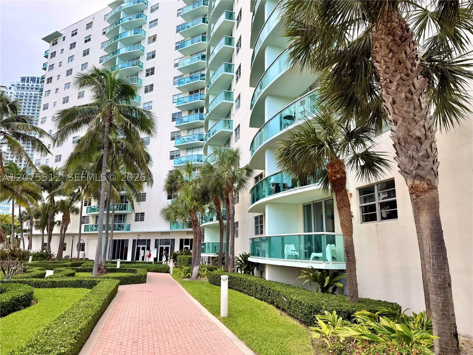 Real estate property located at 3901 Ocean Dr #15O, Broward, Tides On Hollywood Beach, Hollywood, FL