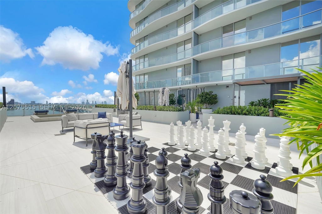 Real estate property located at 1400 Biscayne Blvd #1706, Miami-dade, Casa Bella Residences, Miami, FL
