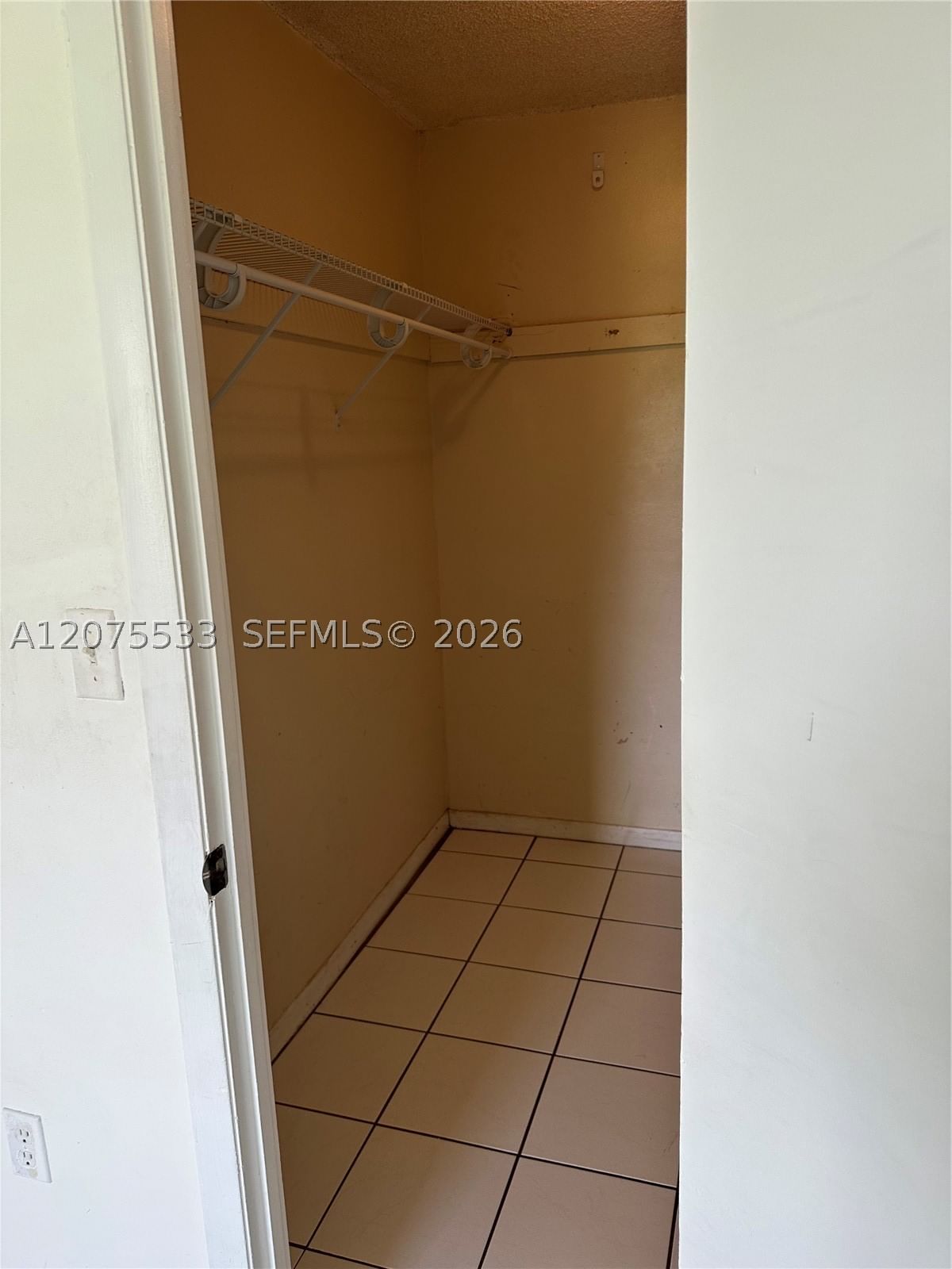 Real estate property located at , Miami-dade, Castillian Club Condo, Miami, FL