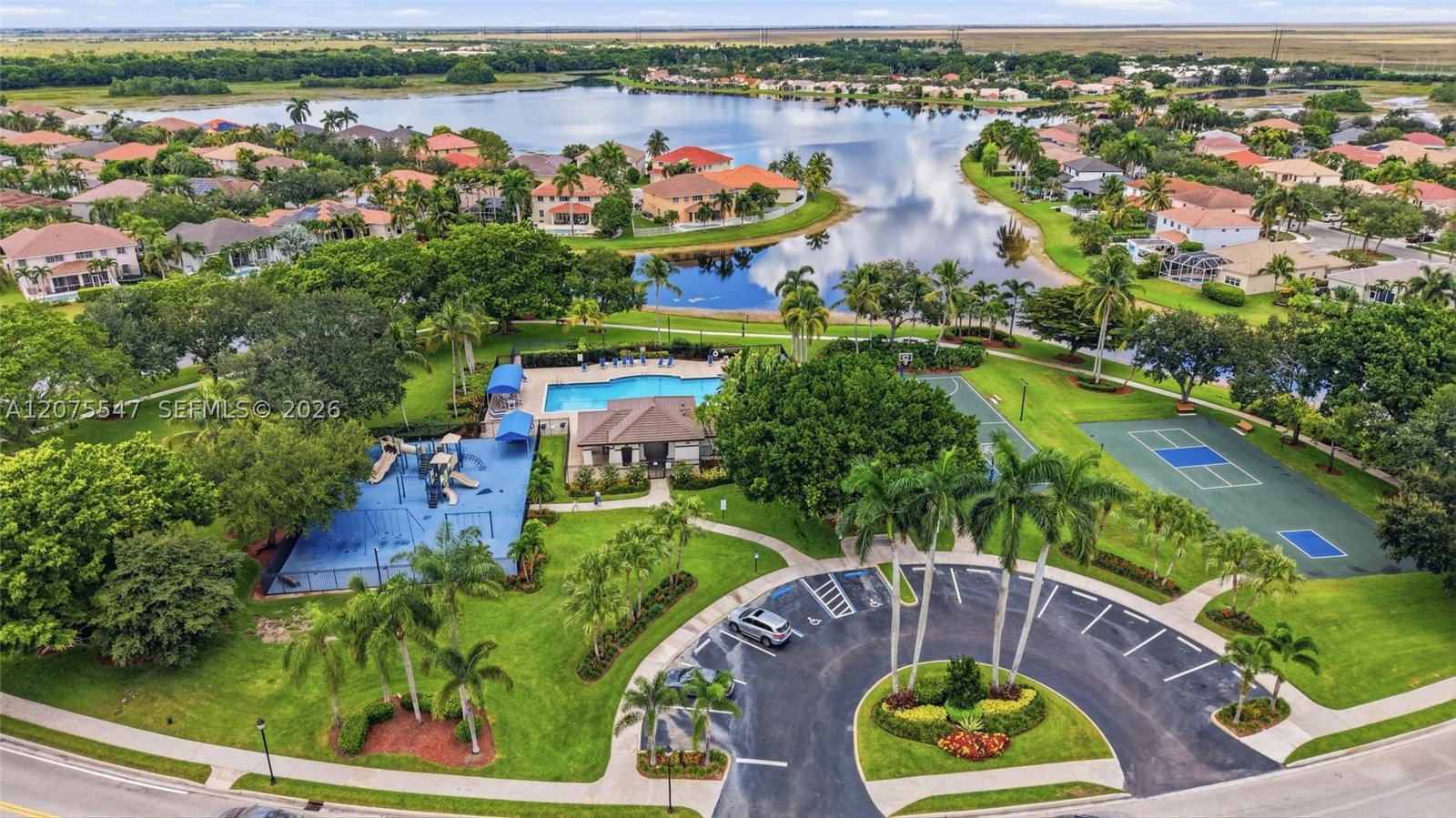 Real estate property located at 861 Crestview Cir, Broward, Highland Meadows, Weston, FL