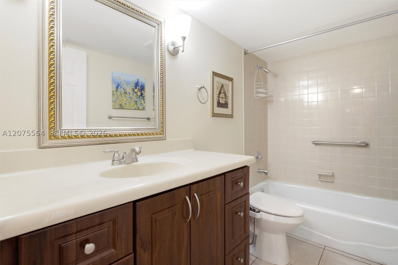 Real estate property located at 6305 Gage Pl #306-A, Miami-dade, Eagle Nest Condo, Miami Lakes, FL