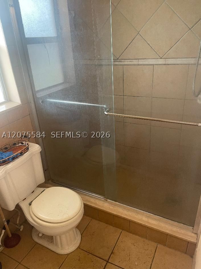 Real estate property located at 9400 Sunrise Lakes Blvd #105, Broward, Sunrise Lakes 117 Condo, Sunrise, FL