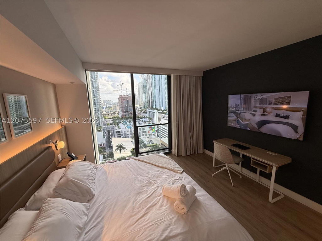 Real estate property located at 159 6th St #1920, Miami-dade, 159 Ne 6th St Condo, Miami, FL