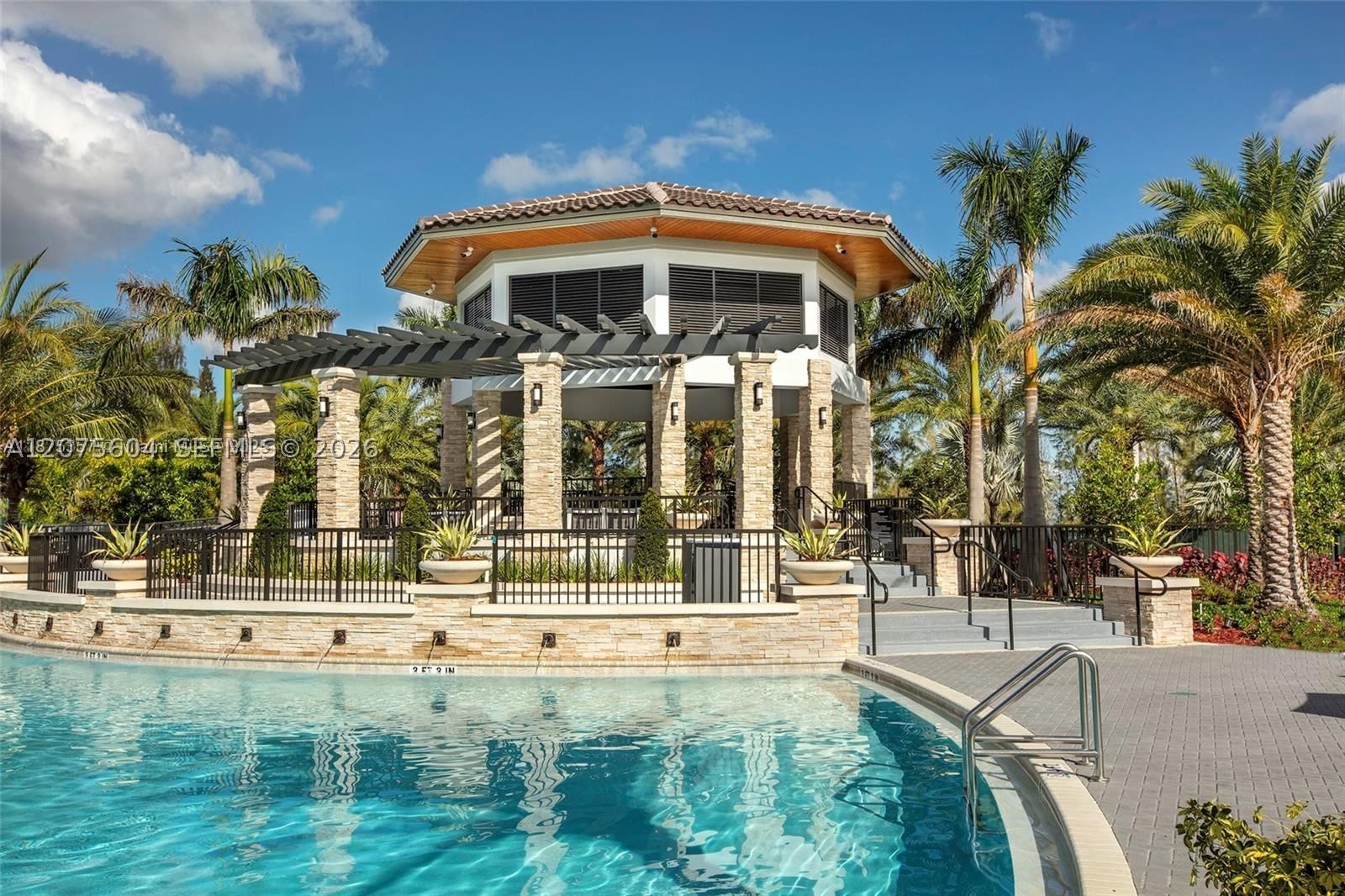 Real estate property located at 8945 98th Ave, Miami-dade, Doral Breeze, Doral, FL