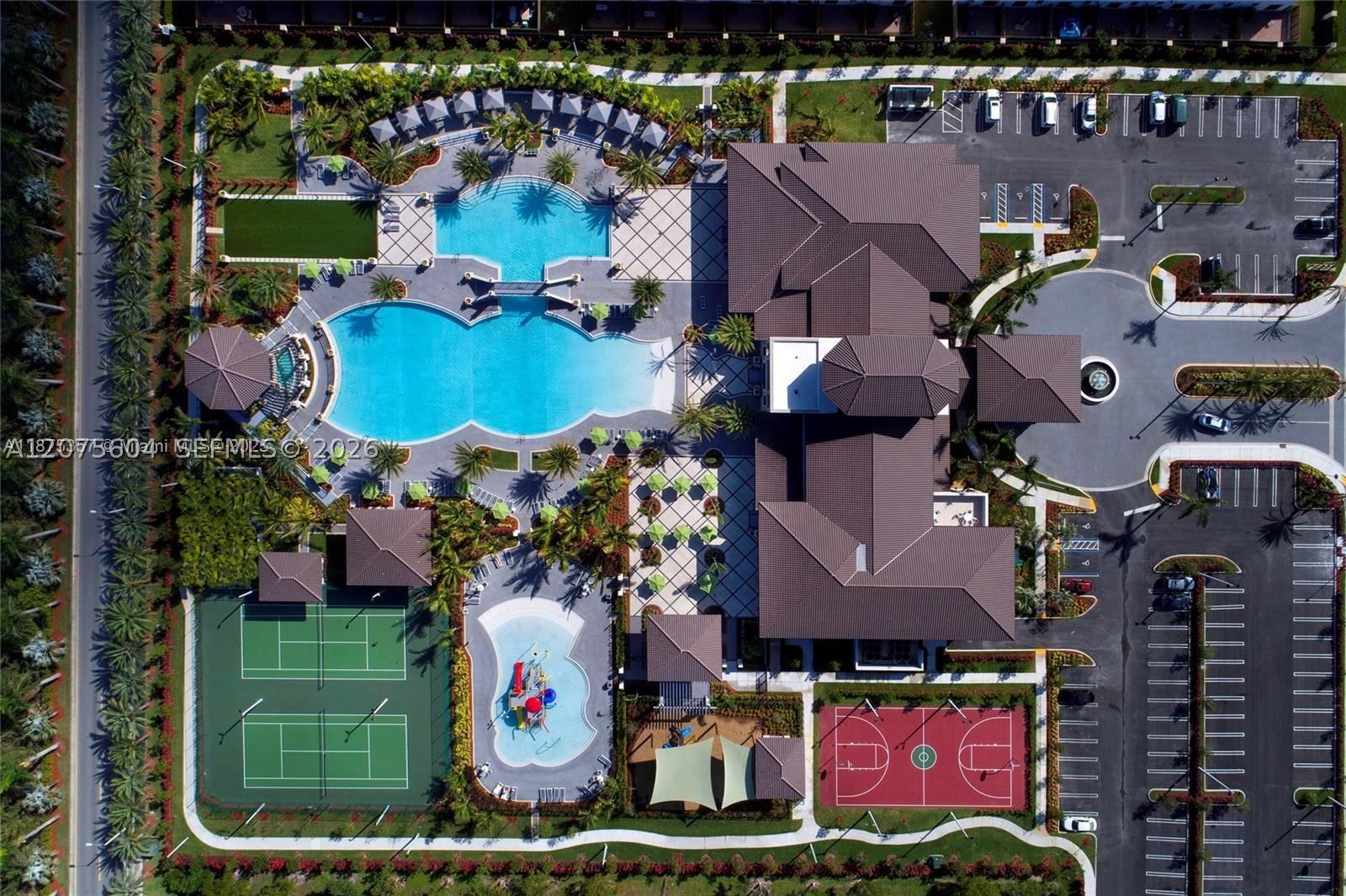 Real estate property located at 8945 98th Ave, Miami-dade, Doral Breeze, Doral, FL