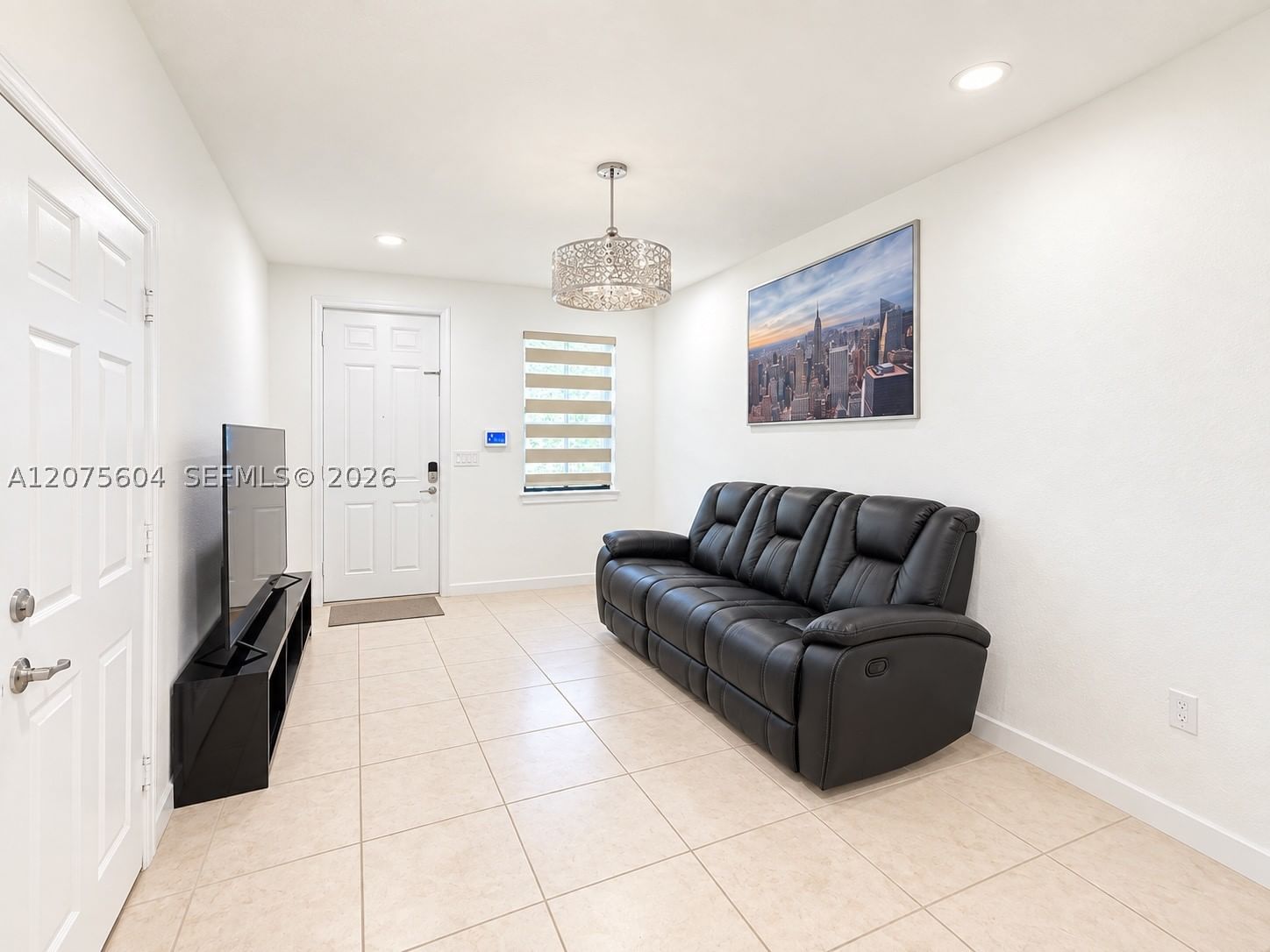 Real estate property located at 8945 98th Ave, Miami-dade, Doral Breeze, Doral, FL
