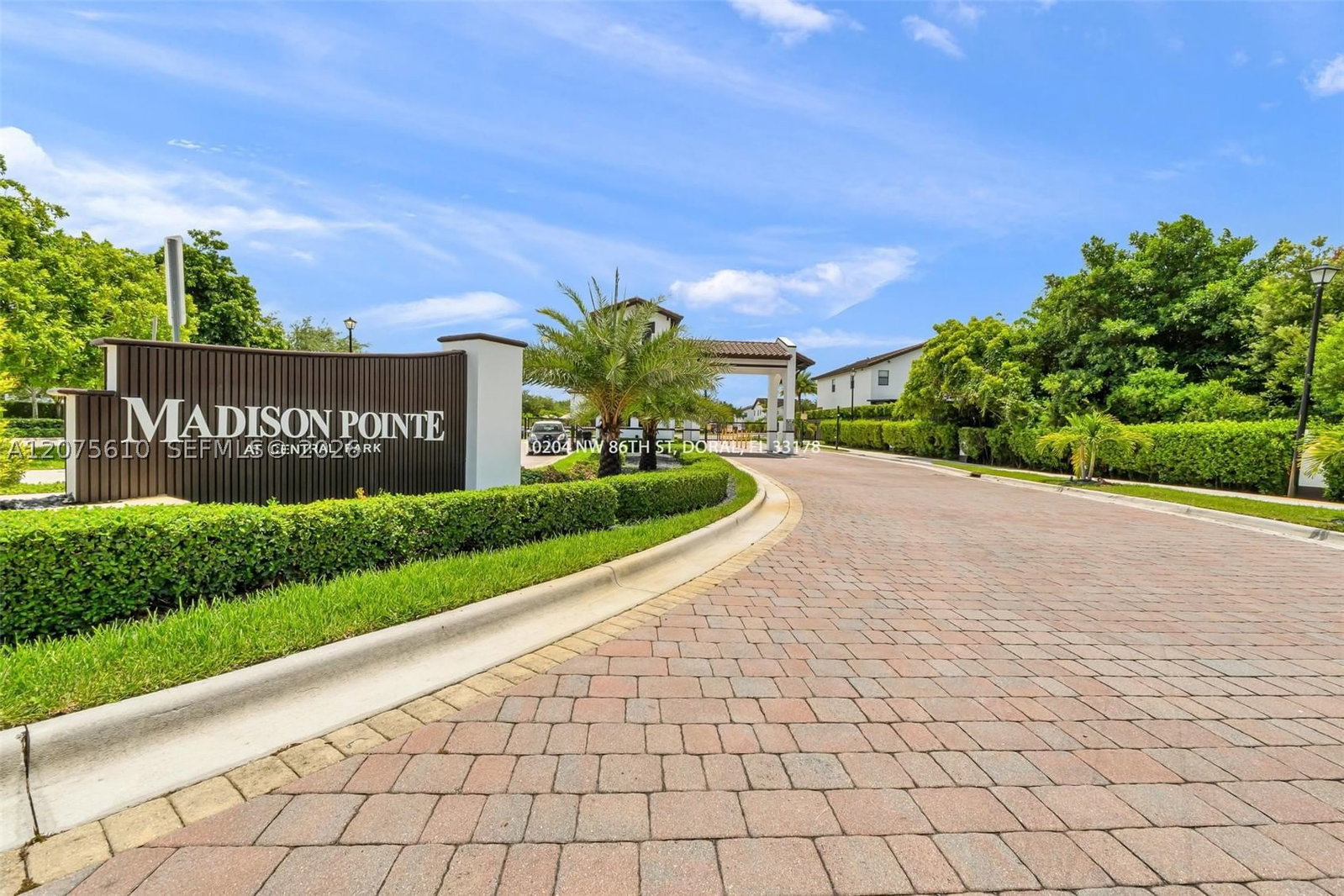 Real estate property located at 10204 86th St, Miami-dade, Grand Bay North, Doral, FL