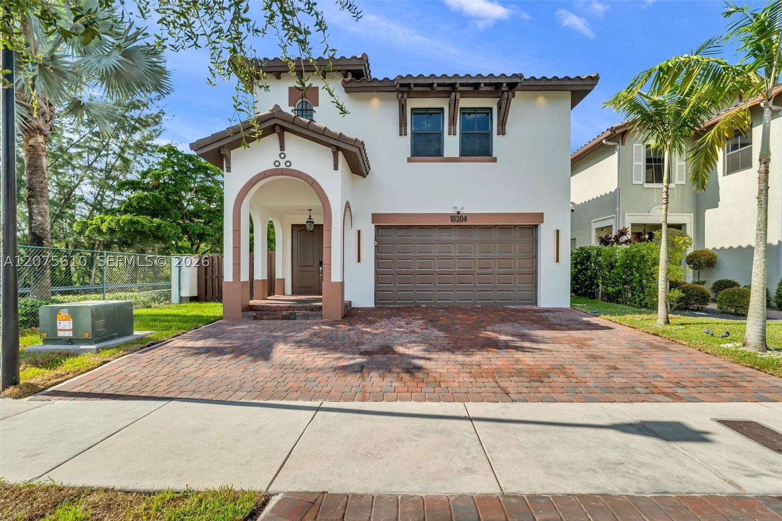 Real estate property located at 10204 86th St, Miami-dade, Grand Bay North, Doral, FL