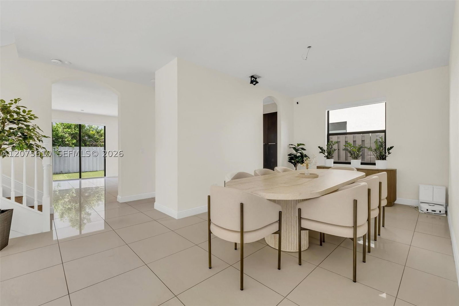 Real estate property located at 10204 86th St, Miami-dade, Grand Bay North, Doral, FL