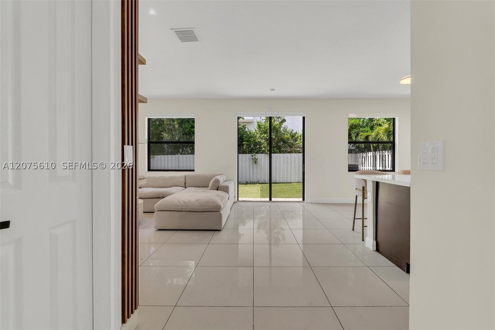 Real estate property located at 10204 86th St, Miami-dade, Grand Bay North, Doral, FL