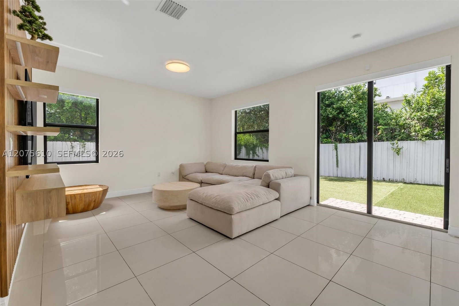 Real estate property located at 10204 86th St, Miami-dade, Grand Bay North, Doral, FL