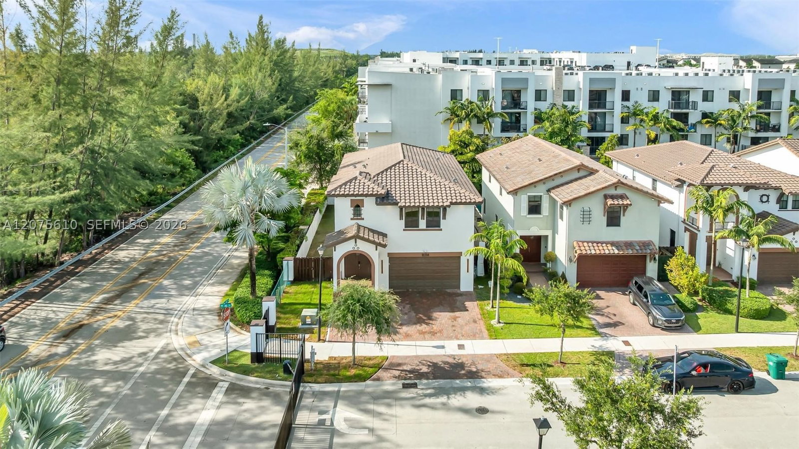 Real estate property located at 10204 86th St, Miami-dade, Grand Bay North, Doral, FL