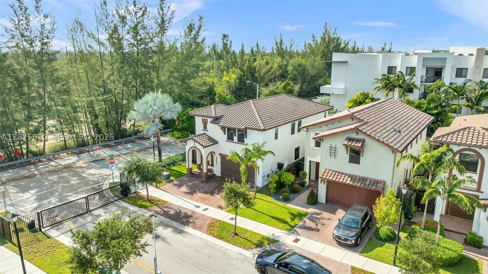 Real estate property located at 10204 86th St, Miami-dade, Grand Bay North, Doral, FL