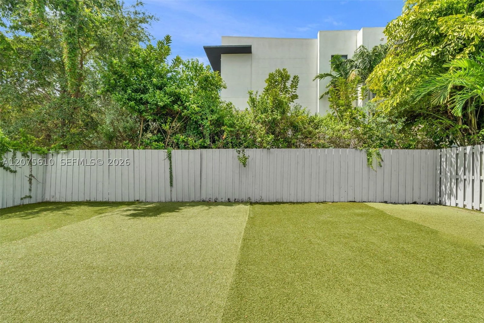 Real estate property located at 10204 86th St, Miami-dade, Grand Bay North, Doral, FL