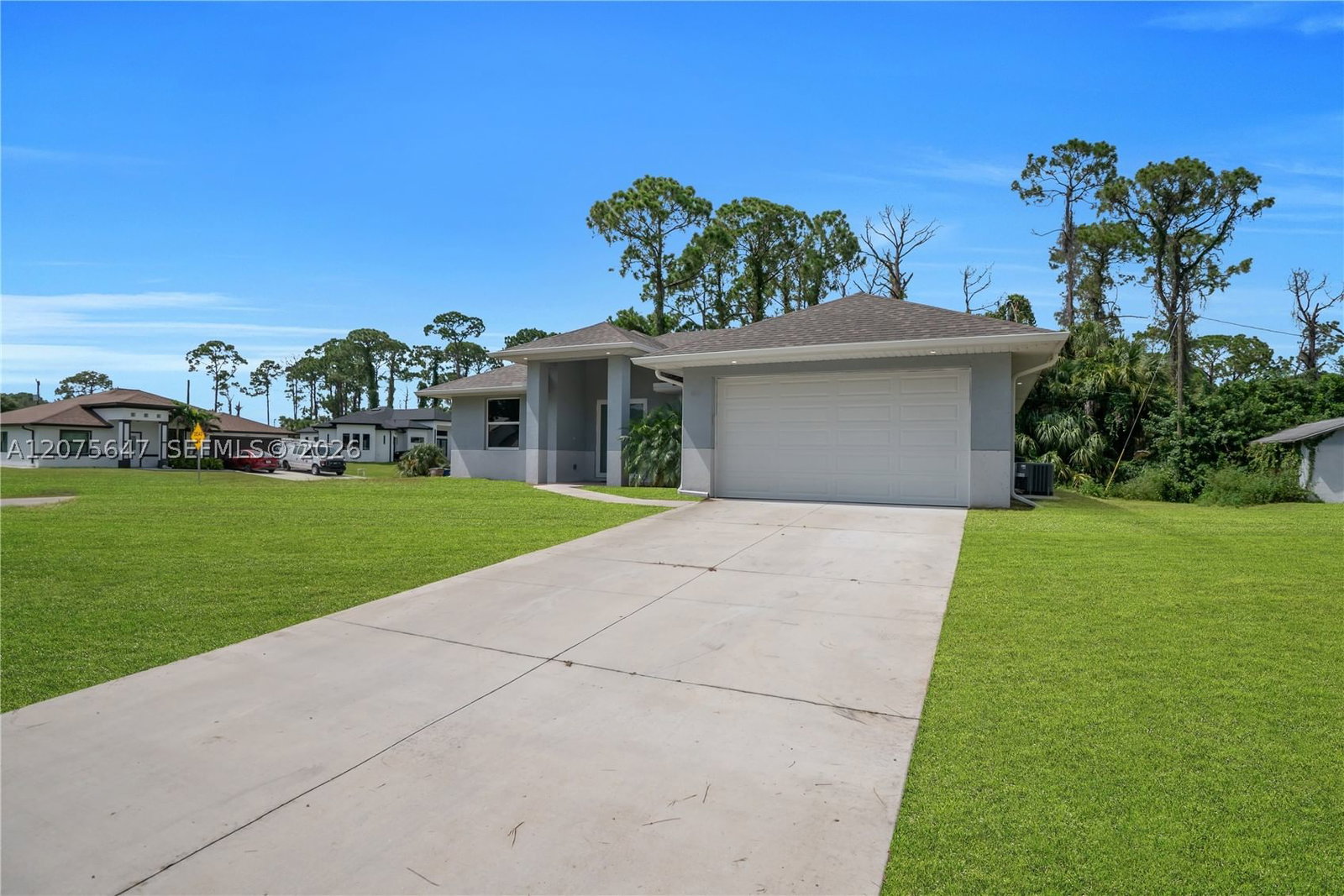 Real estate property located at 1901 E 7th ST, Lee, Lehigh Acres, Lehigh Acres, FL