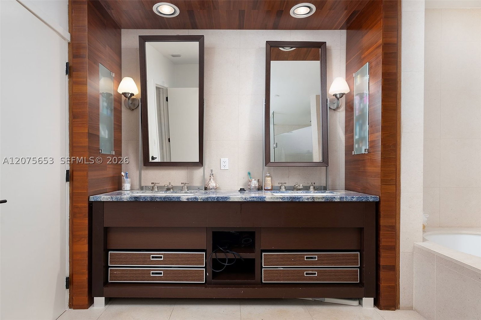 Real estate property located at 6799 Collins Ave #510, Miami-dade, South Carillon Beach Cond, Miami Beach, FL