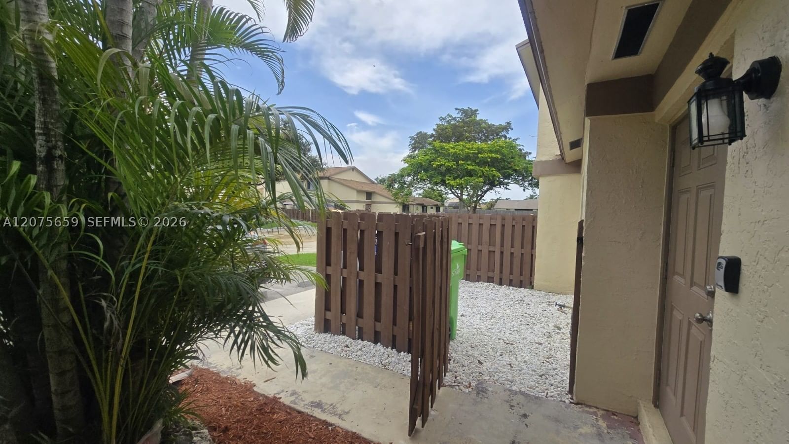 Real estate property located at 3050 106th Ave #7, Broward, Country Squire Townhomes, Sunrise, FL
