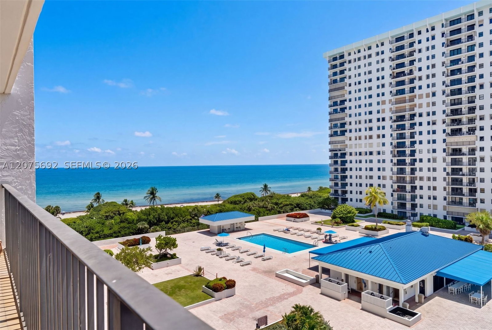 Real estate property located at 1201 Ocean Dr #1009N, Broward, Summit Condo, Hollywood, FL