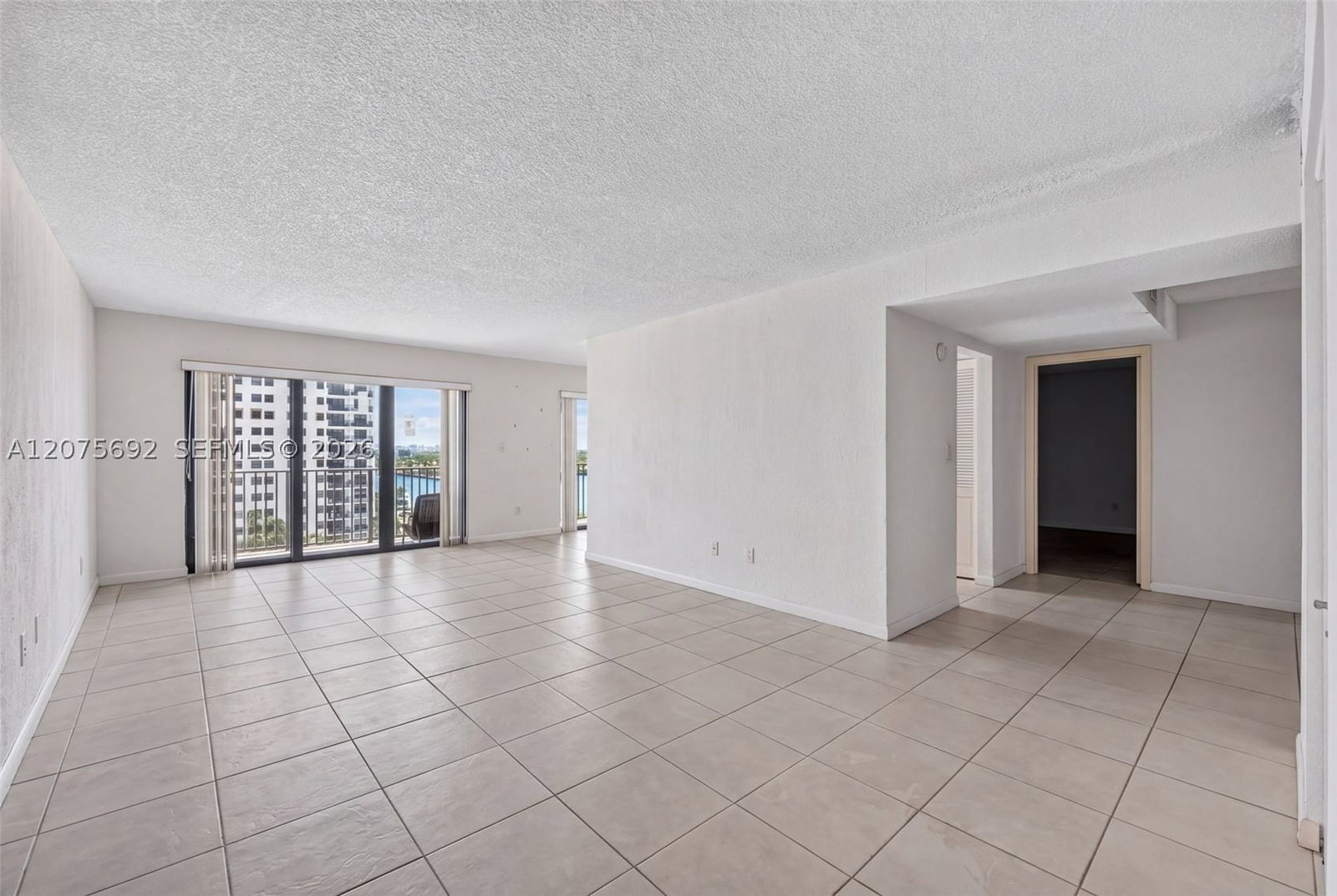 Real estate property located at 1201 Ocean Dr #1009N, Broward, Summit Condo, Hollywood, FL
