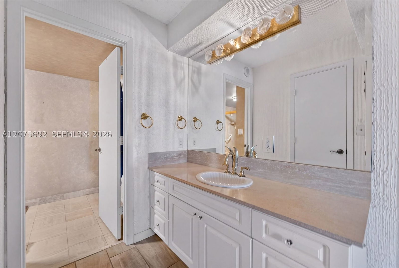 Real estate property located at 1201 Ocean Dr #1009N, Broward, Summit Condo, Hollywood, FL