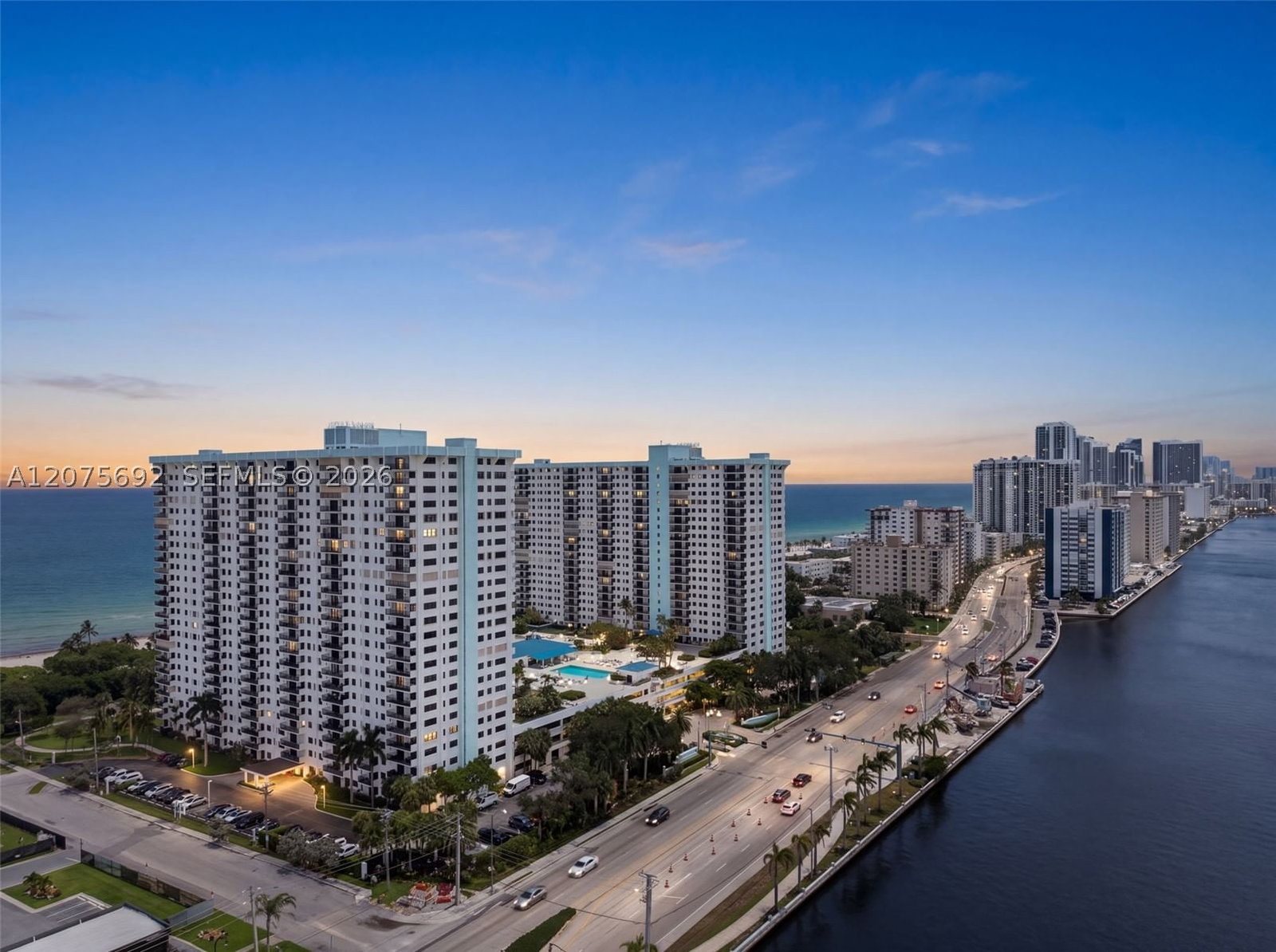 Real estate property located at 1201 Ocean Dr #1009N, Broward, Summit Condo, Hollywood, FL