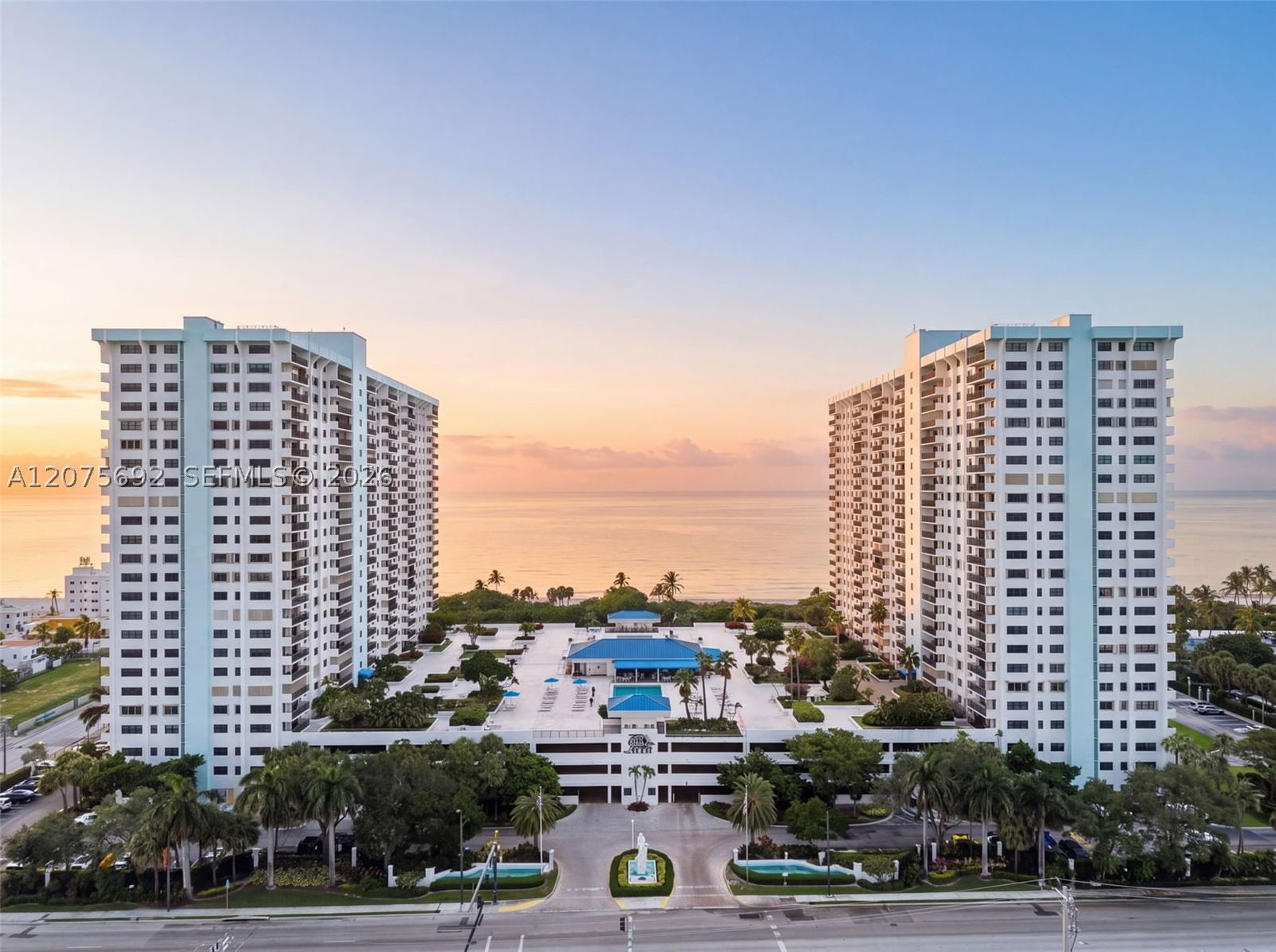Real estate property located at 1201 Ocean Dr #1009N, Broward, Summit Condo, Hollywood, FL