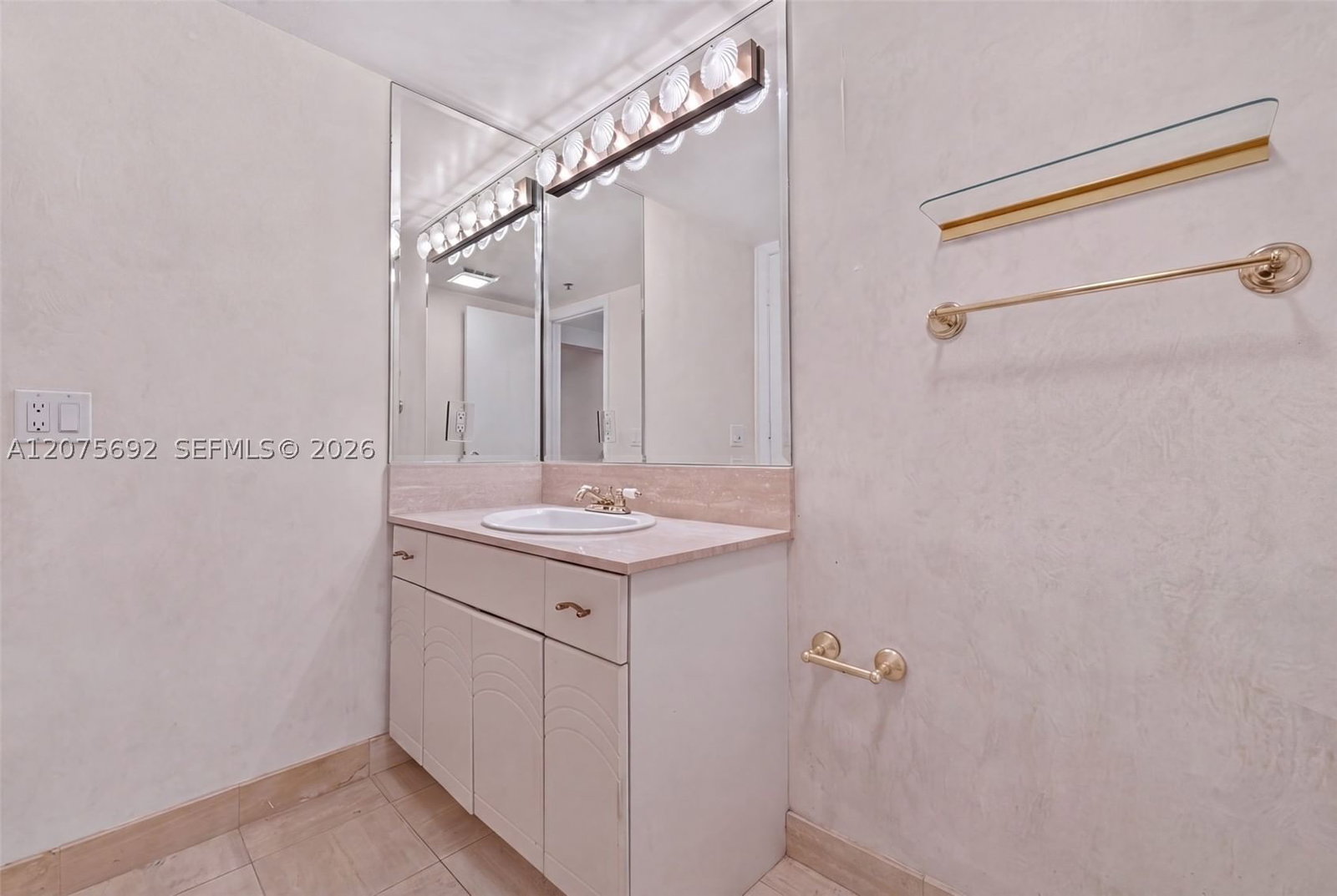 Real estate property located at 1201 Ocean Dr #1009N, Broward, Summit Condo, Hollywood, FL