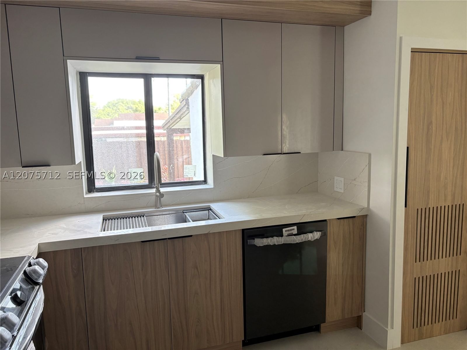 Real estate property located at 4291 14th St, Miami-dade, Sunny Grove, Miami, FL