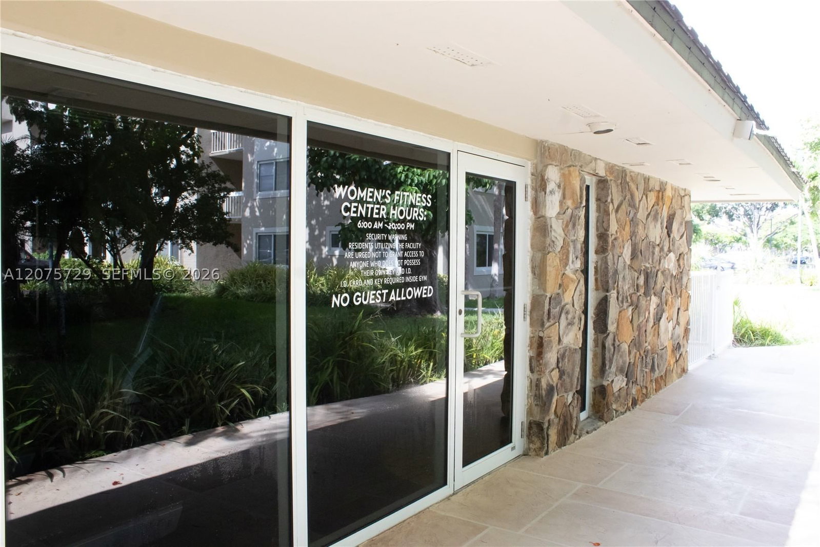 Real estate property located at 7860 Camino Real L-406, Miami-dade, Village Of Kings Creek Co, Miami, FL