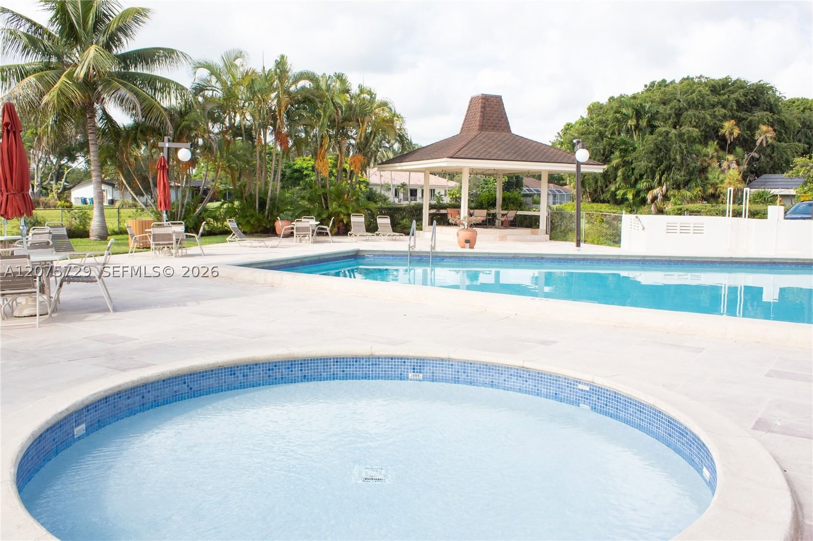 Real estate property located at 7860 Camino Real L-406, Miami-dade, Village Of Kings Creek Co, Miami, FL