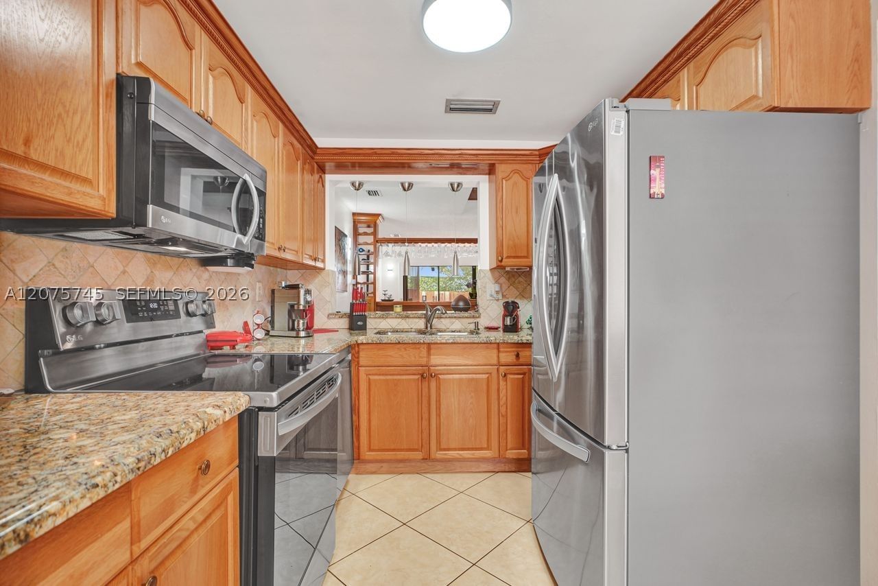 Real estate property located at 14201 57th Ln #1A7, Miami-dade, Golfview Th At Kendale Lk, Miami, FL