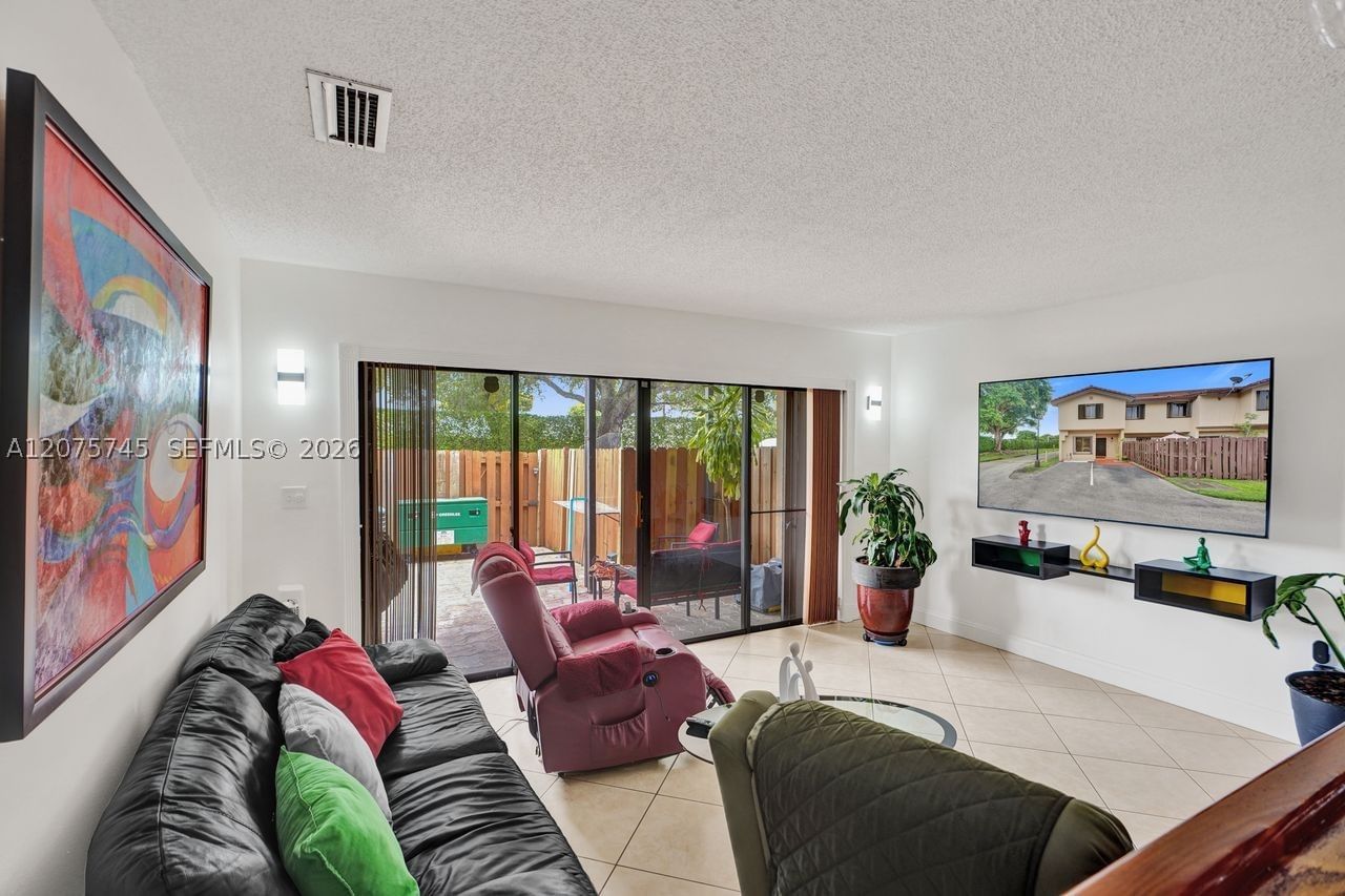 Real estate property located at 14201 57th Ln #1A7, Miami-dade, Golfview Th At Kendale Lk, Miami, FL
