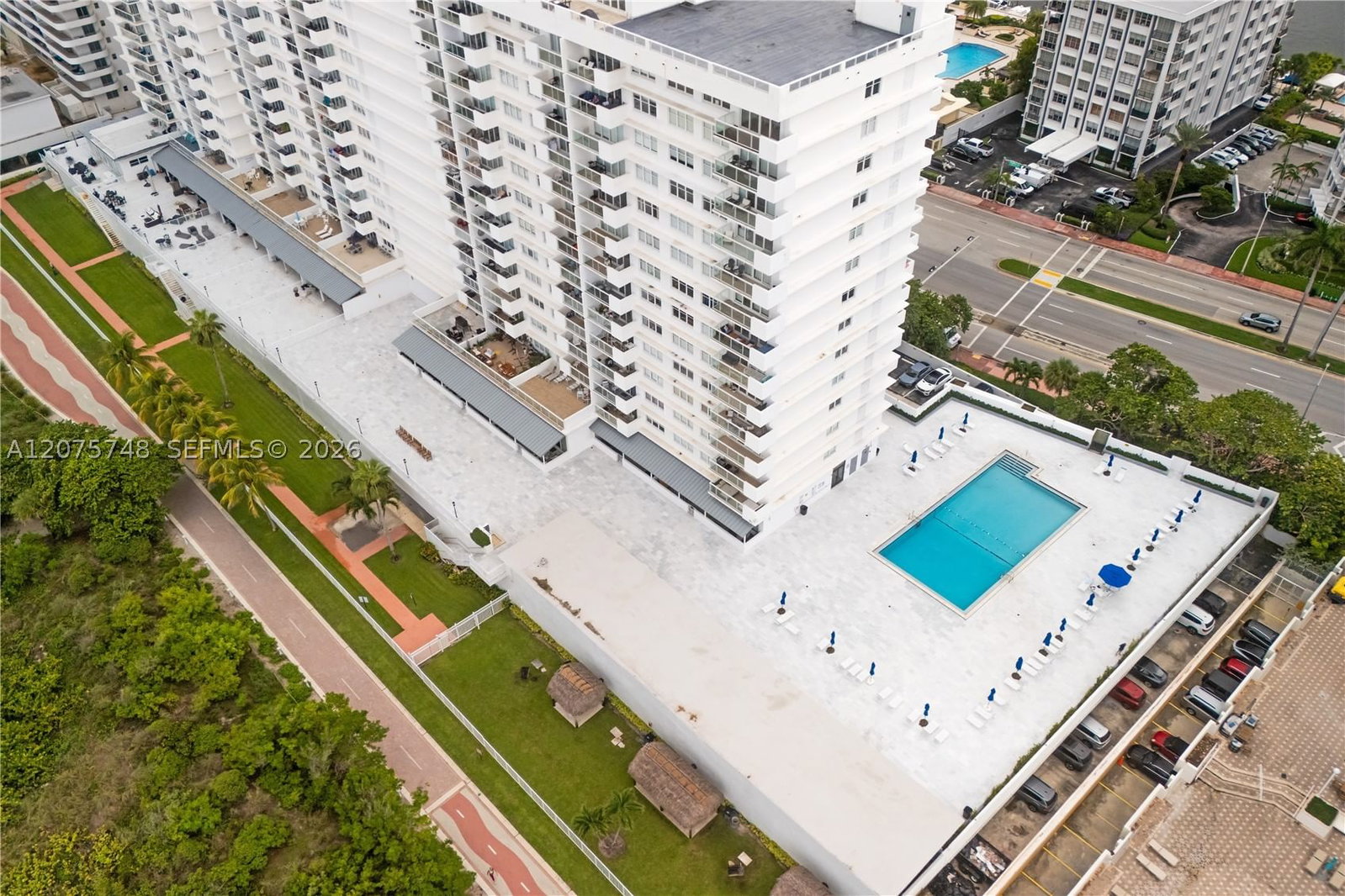 Real estate property located at 5601 Collins Ave #412A, Miami-dade, The Pavilion Condo, Miami Beach, FL