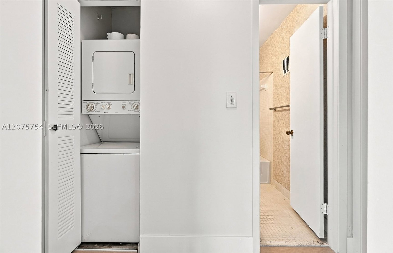 Real estate property located at 9771 Fern Ln, Broward, Meadows Of Miramar, Miramar, FL