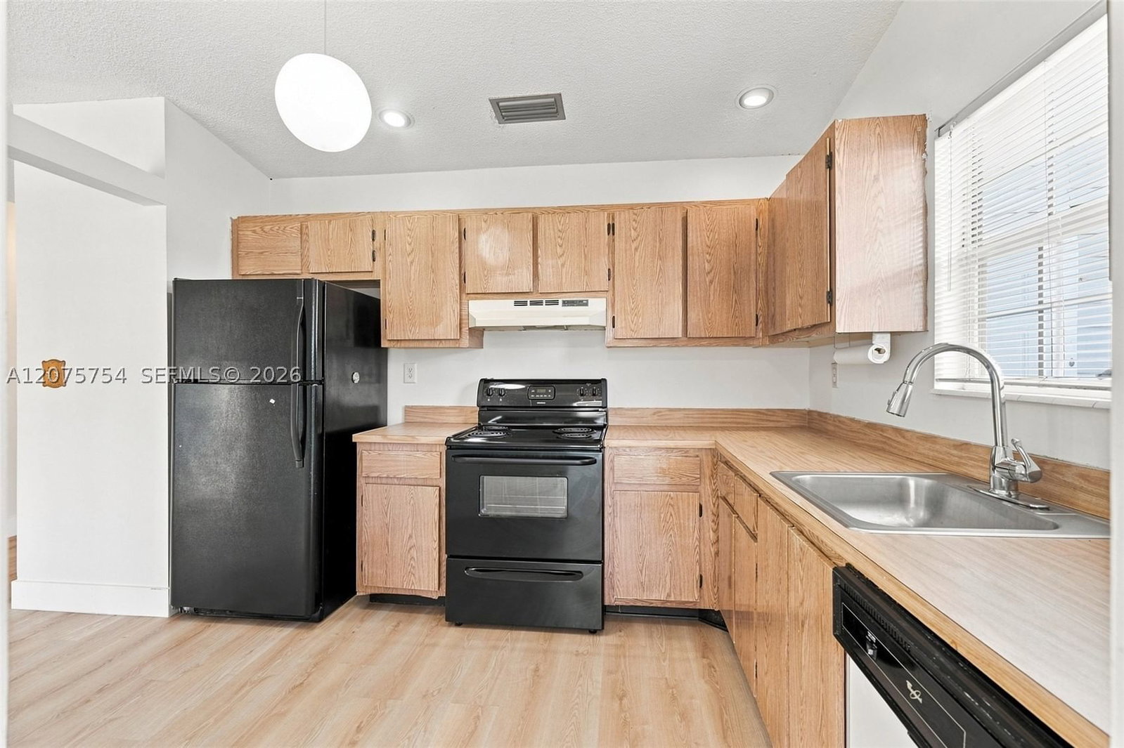 Real estate property located at 9771 Fern Ln, Broward, Meadows Of Miramar, Miramar, FL