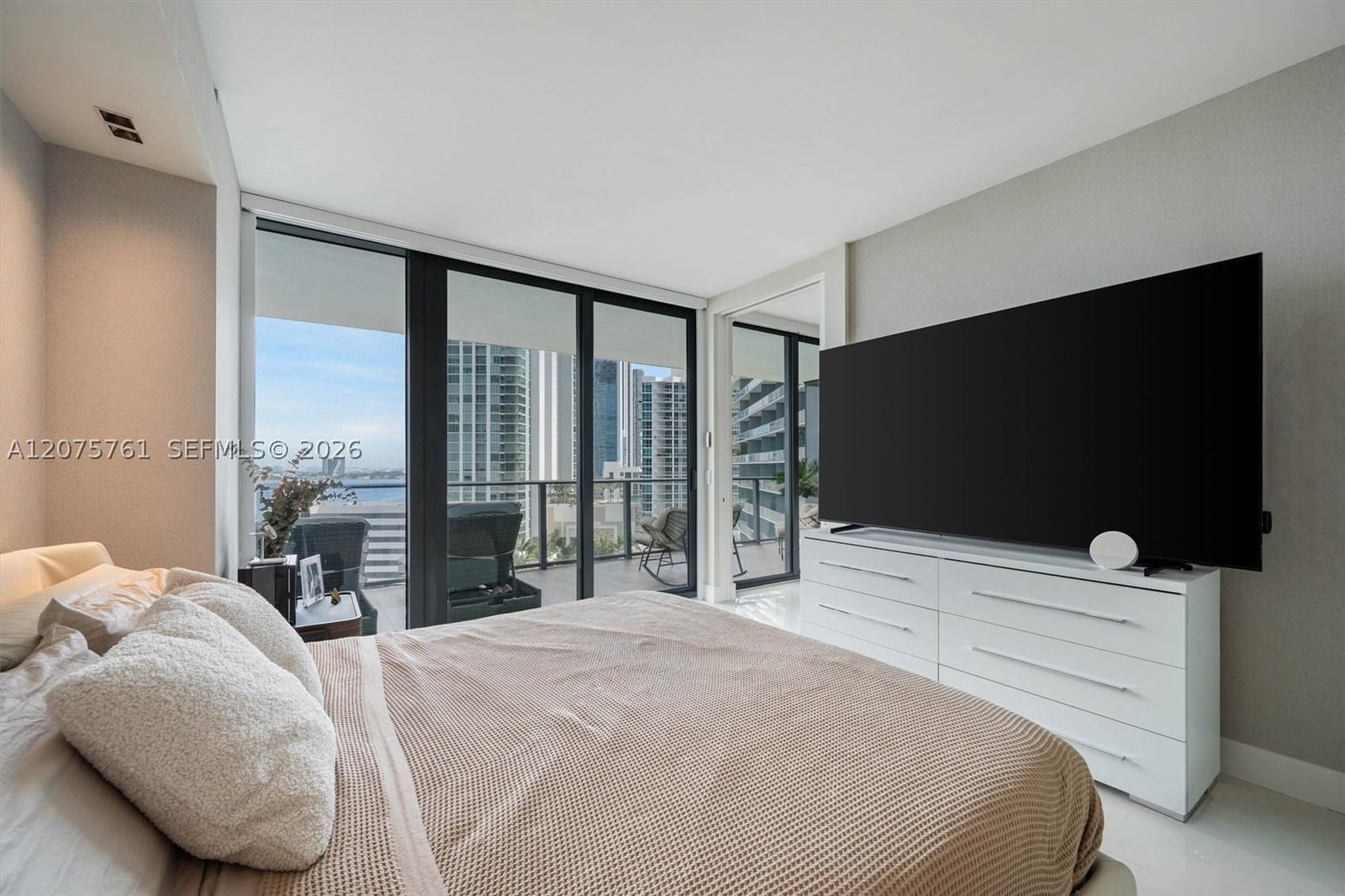 Real estate property located at 650 32nd St #1203, Miami-dade, Paraiso Bay Condo, Miami, FL