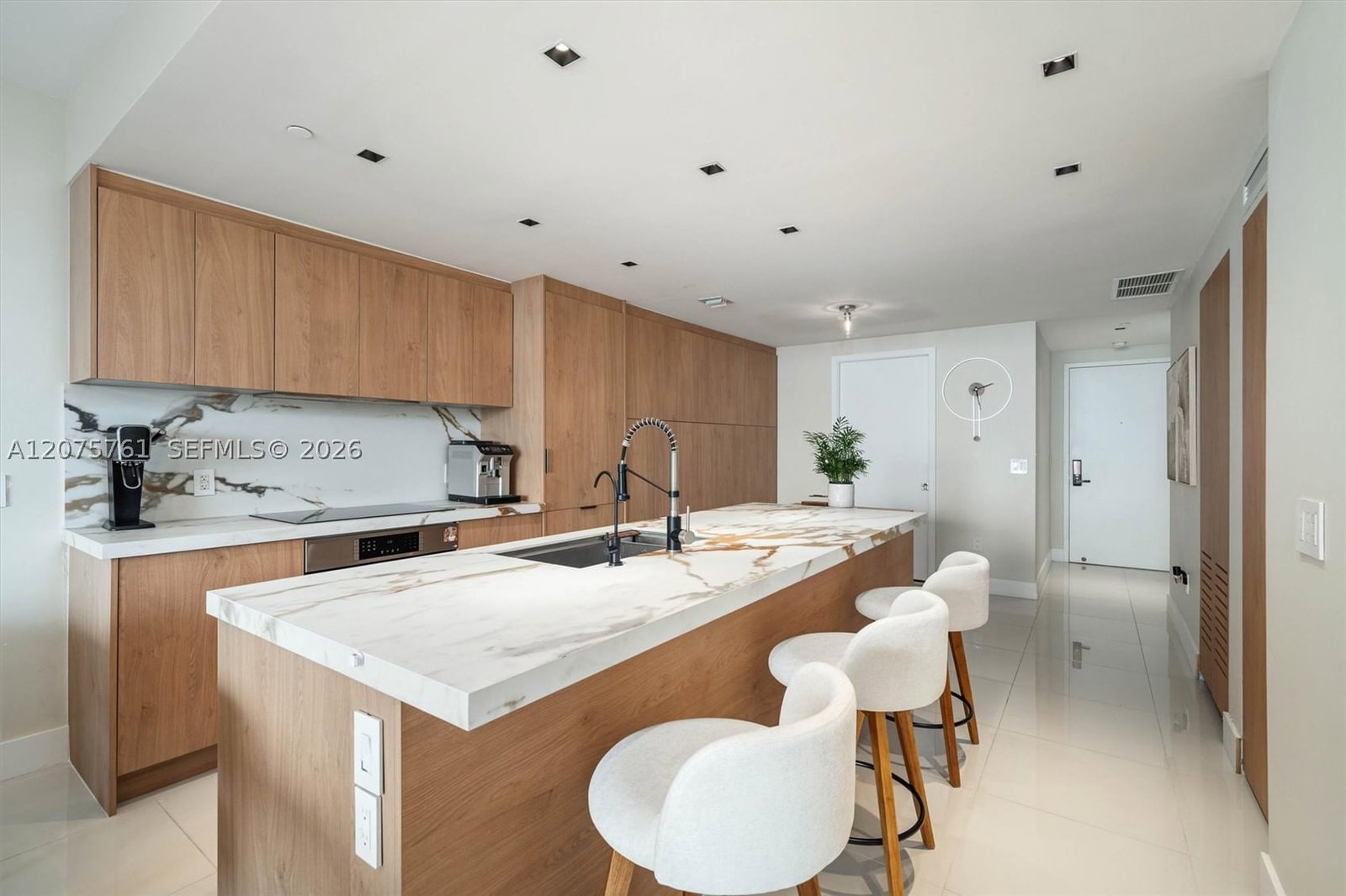 Real estate property located at 650 32nd St #1203, Miami-dade, Paraiso Bay Condo, Miami, FL