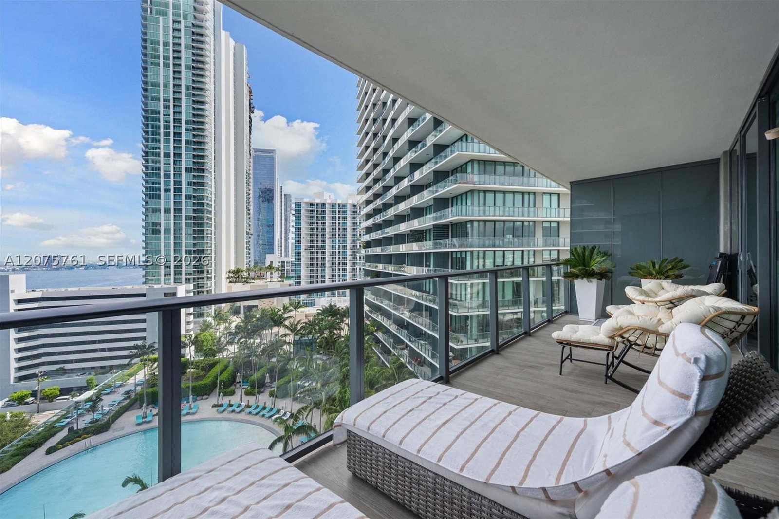 Real estate property located at 650 32nd St #1203, Miami-dade, Paraiso Bay Condo, Miami, FL