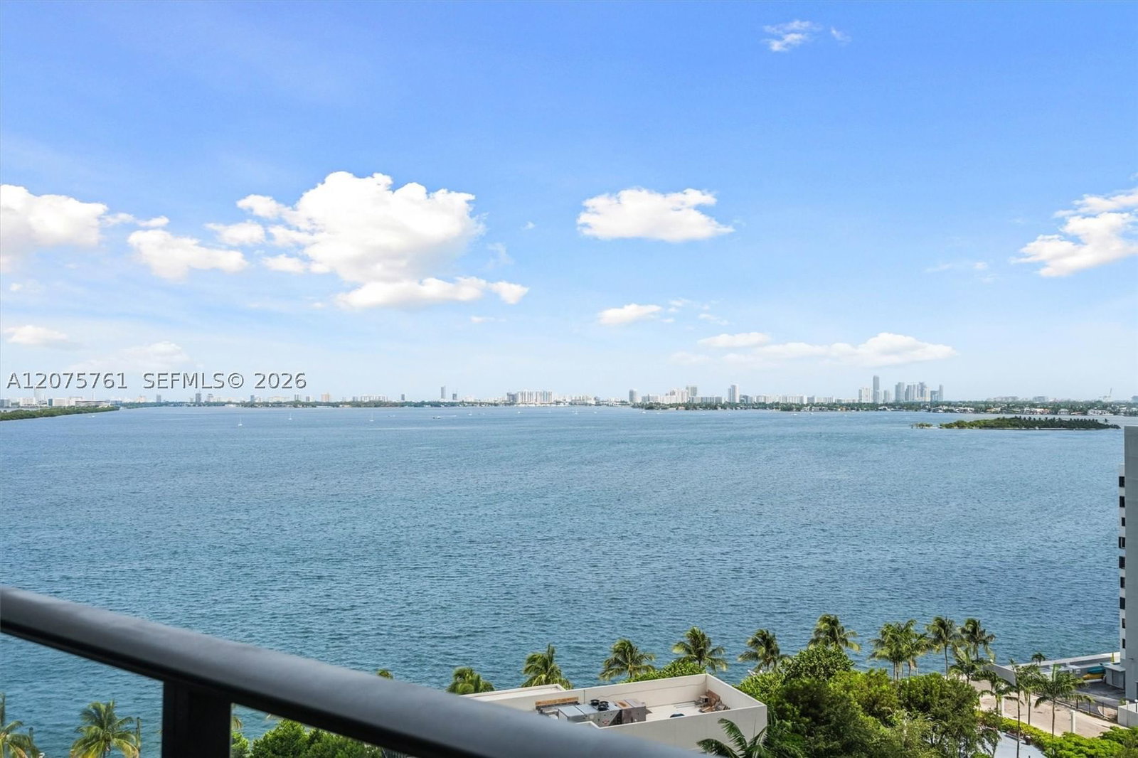 Real estate property located at 650 32nd St #1203, Miami-dade, Paraiso Bay Condo, Miami, FL