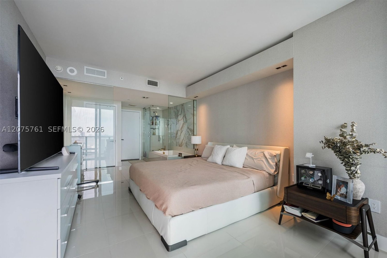 Real estate property located at 650 32nd St #1203, Miami-dade, Paraiso Bay Condo, Miami, FL
