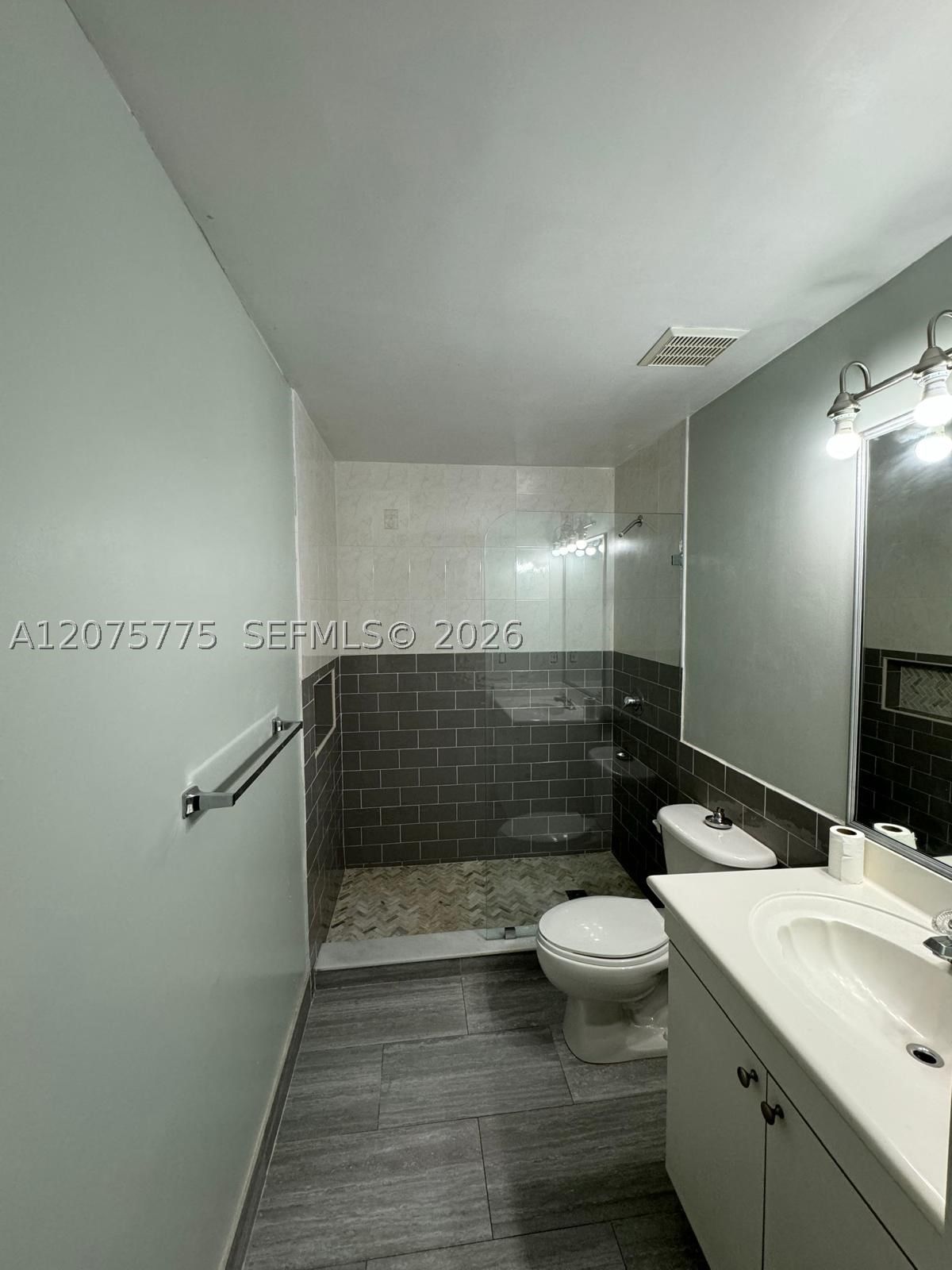 Real estate property located at , Miami-dade, The Courts At Doral Isles, Doral, FL