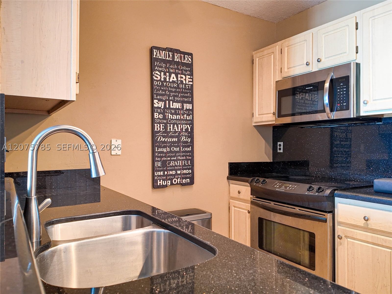 Real estate property located at 2665 37th Ave #1112, Miami-dade, Da Vinci On Douglas Condo, Miami, FL