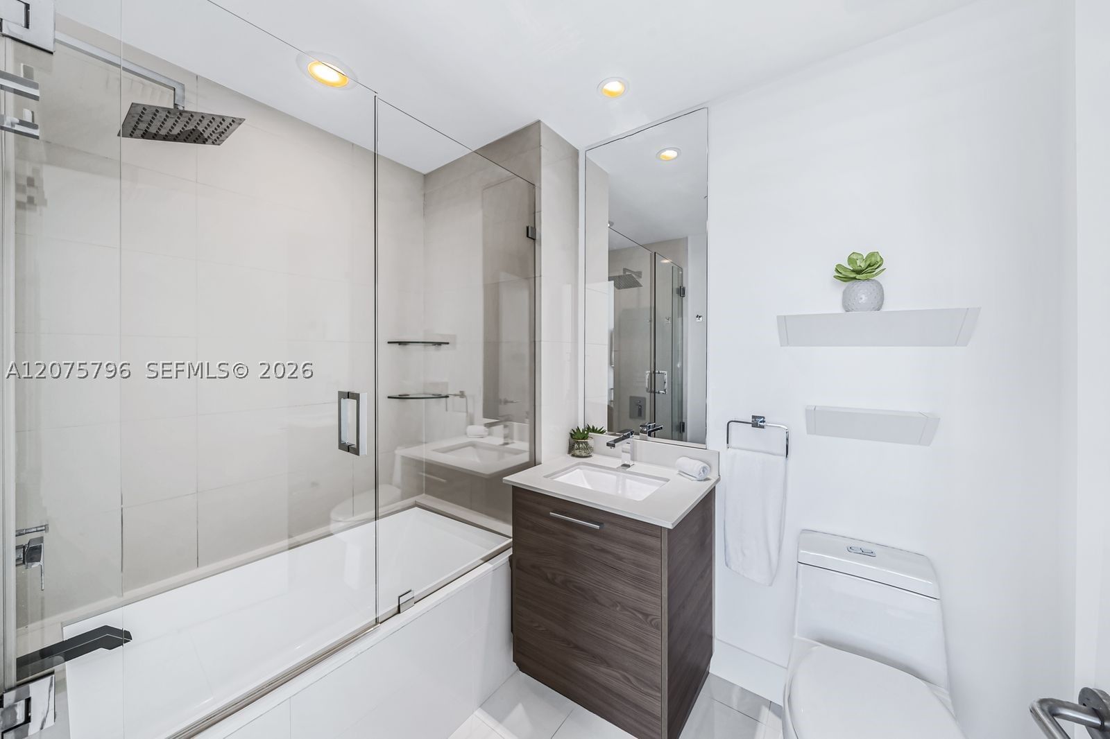Real estate property located at 1300 Miami Ave UPH4, Miami-dade, 1300 S Miami Avenue Condo, Miami, FL