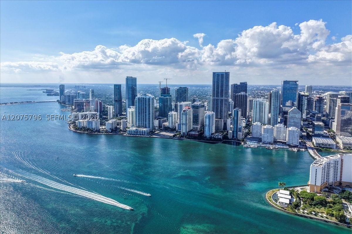 Real estate property located at 1300 Miami Ave UPH4, Miami-dade, 1300 S Miami Avenue Condo, Miami, FL