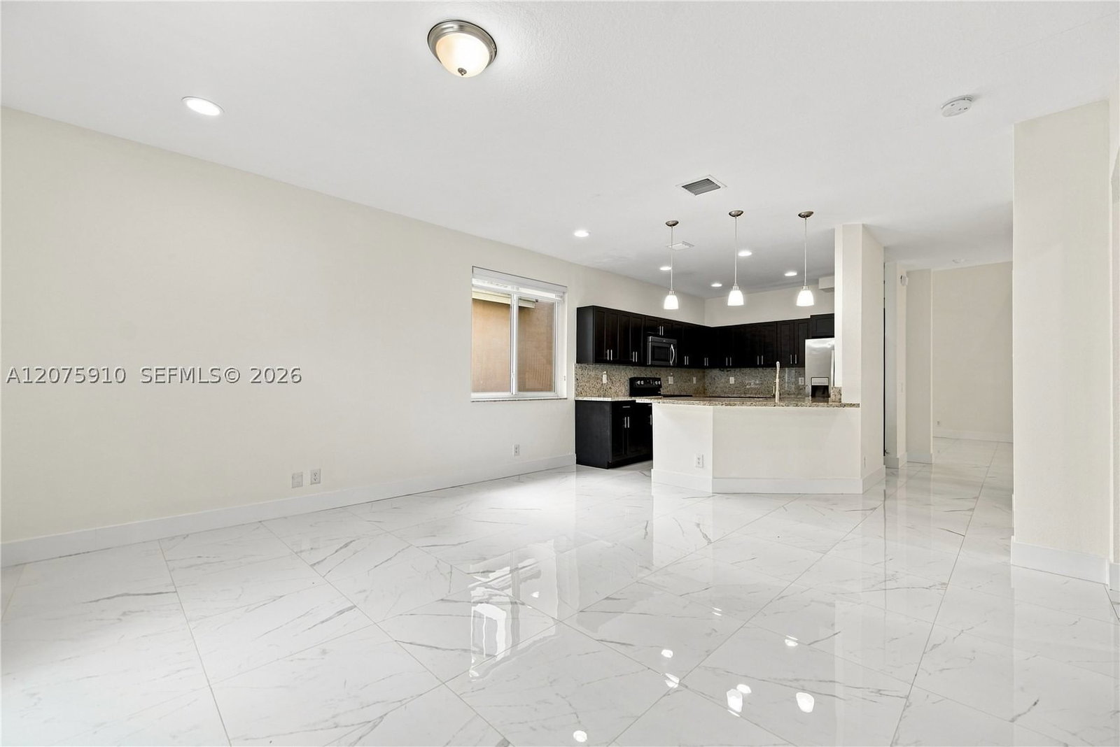 Real estate property located at 445 Conservation Dr, Broward, Sector 2-parcels 12 13 14, Weston, FL